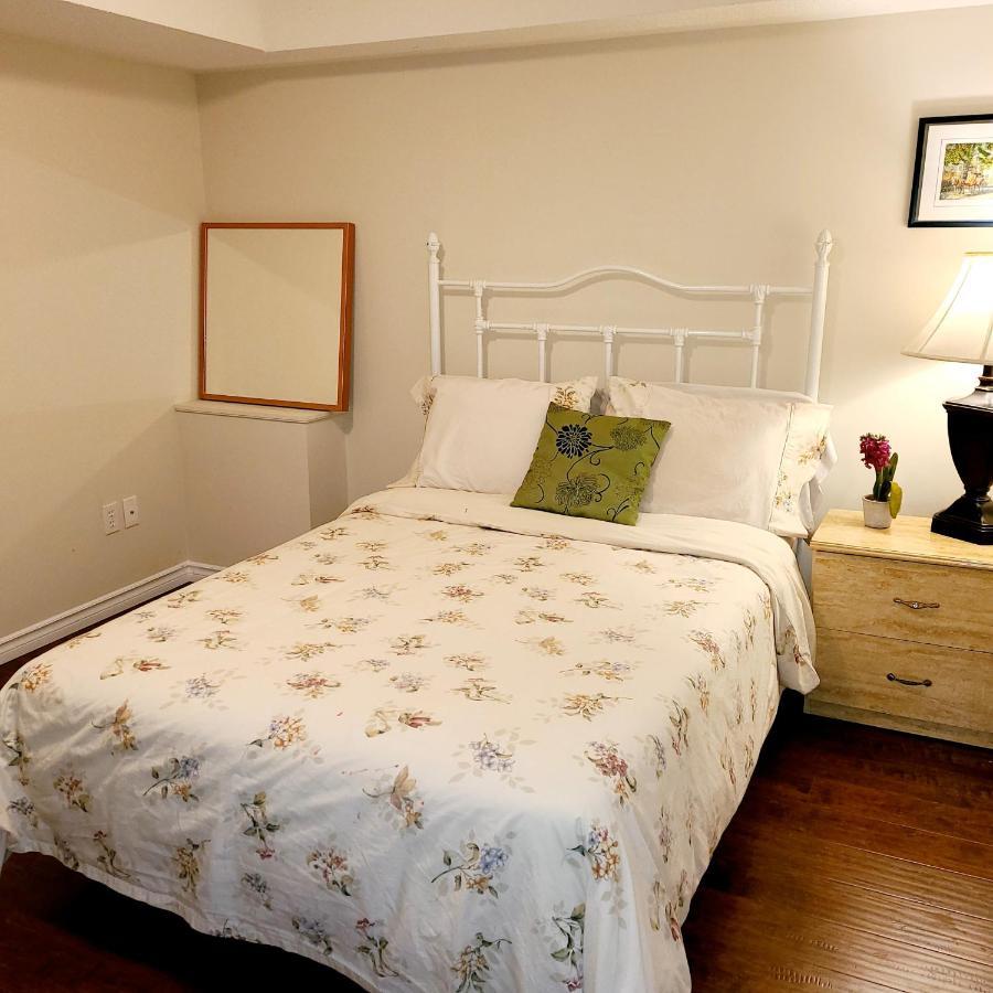 Spacious And Bright Unit With Natural Light. Pickering Exterior foto